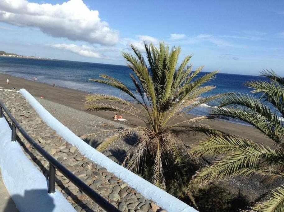 Bonito Apartamento Con Vista Al Mar Playa Del Aguila  Exteriör bild
